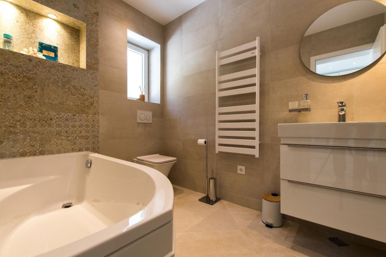 Smaragd - Perle - Luxury With Shared Pool *