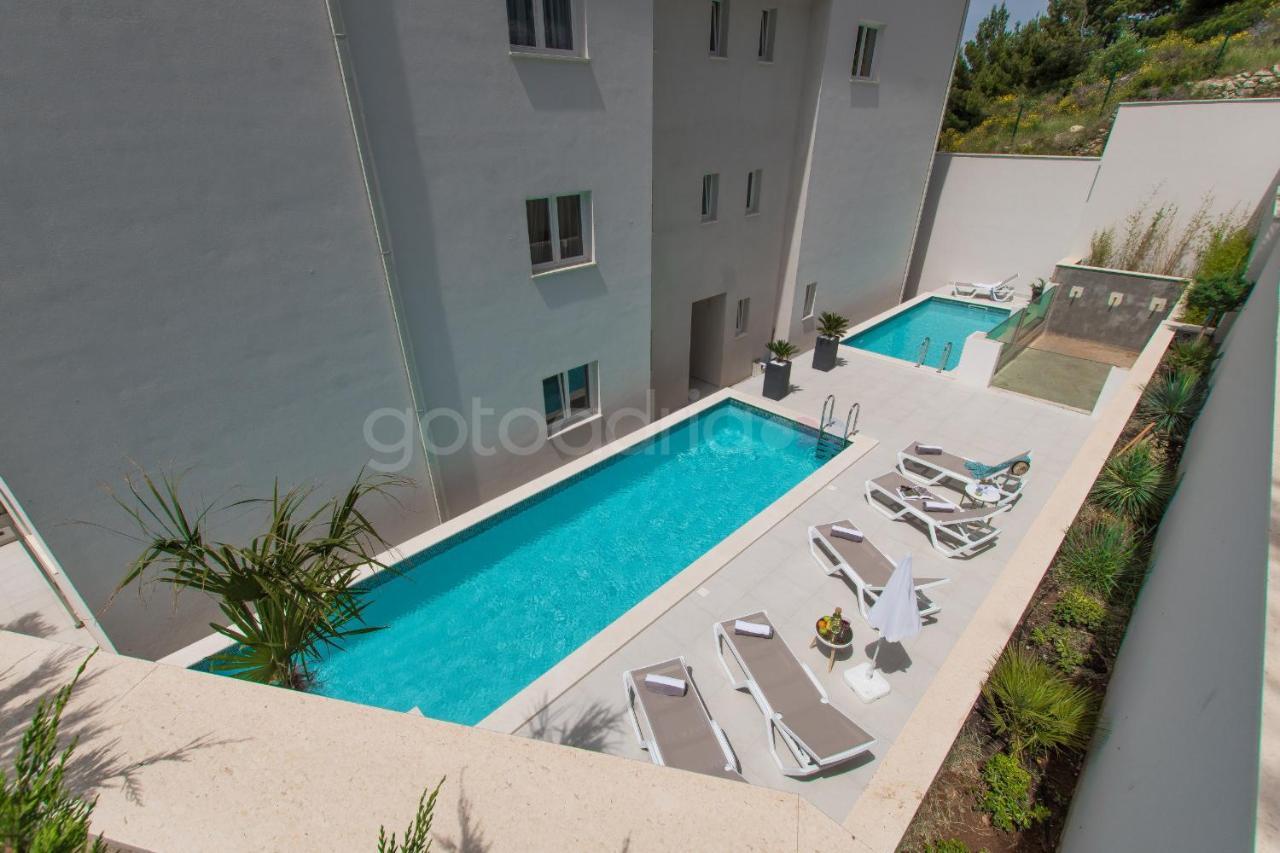 Lägenhet Smaragd - Perle - Luxury With Shared Pool Makarska